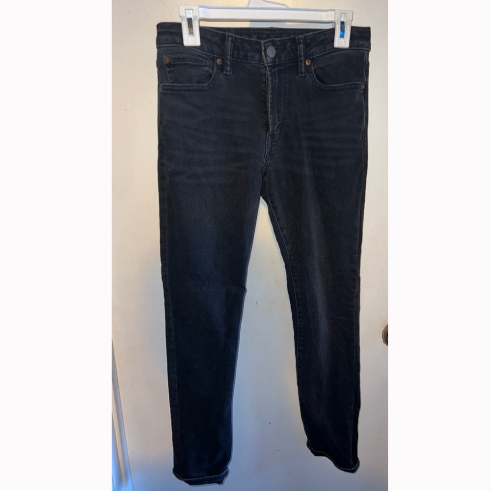 American Eagle Black Jeans. 28x32. Good condition. Flex sizing.